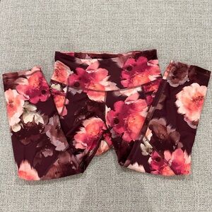 Old Navy Go-Dry Floral Women's Cropped Leggings - Burgundy and Pink Floral